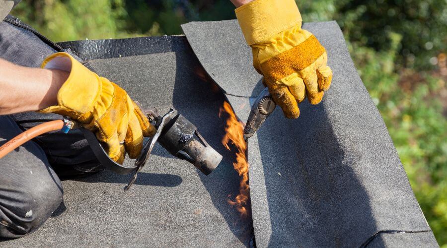Professional flood damage restoration services in Pointe Aux Pins, MI